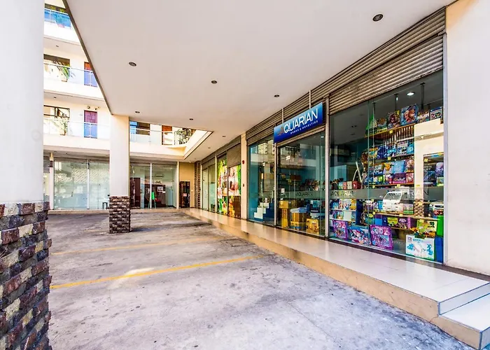Oyo 443 Maria Cristina Arcade 3*