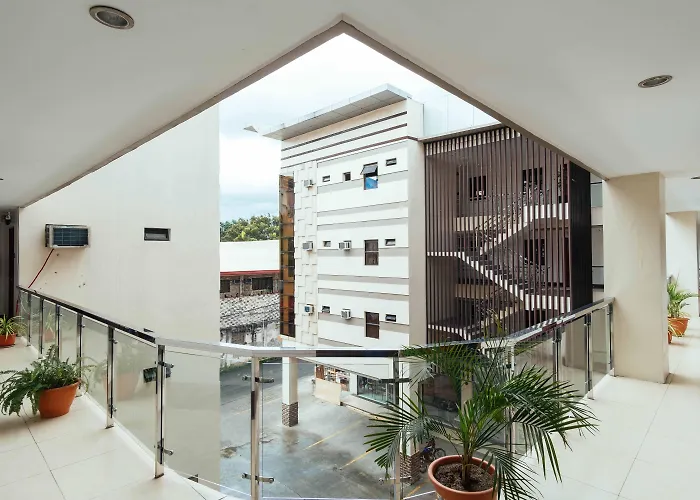 Oyo 443 Maria Cristina Arcade 3*