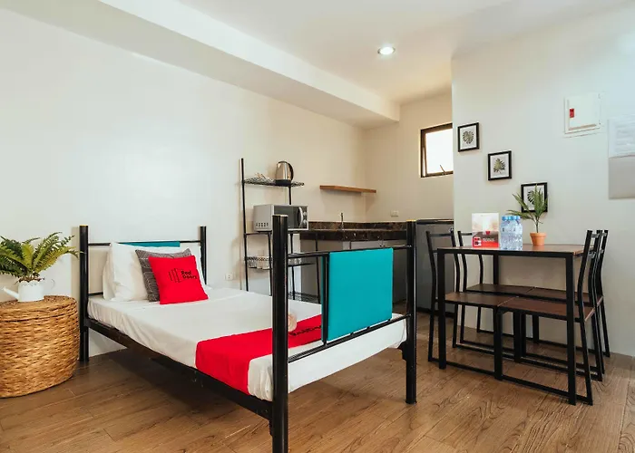 Oyo 443 Maria Cristina Arcade Hotel 3*