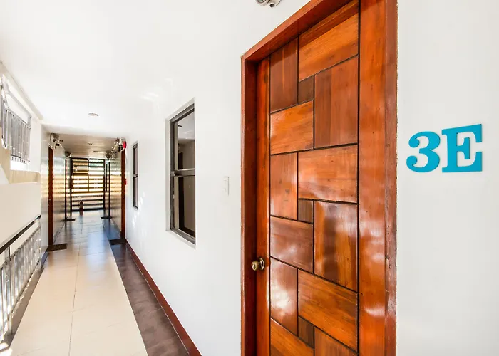 Hotel Oyo 443 Maria Cristina Arcade 3*